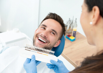 factors-porcelain-veneers-cost-woden factors porcelain veneers cost woden