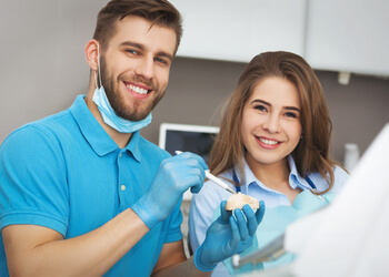 differences-veneers-vs-crowns-woden differences veneers vs crowns woden